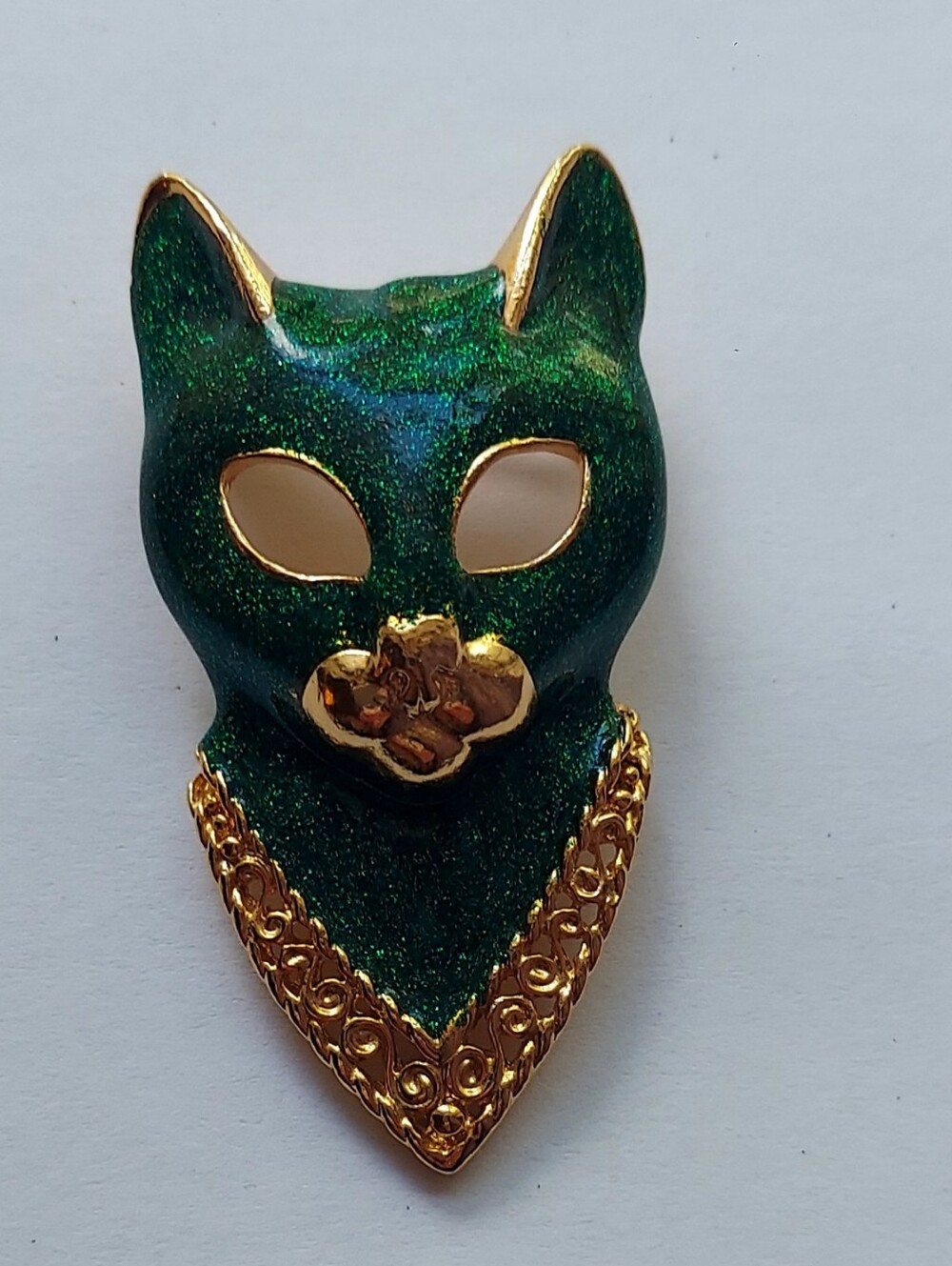 Vintage Egyptian Style Green Glitter Enamel Goldtone Cat Mask Brooch Mardi Gras